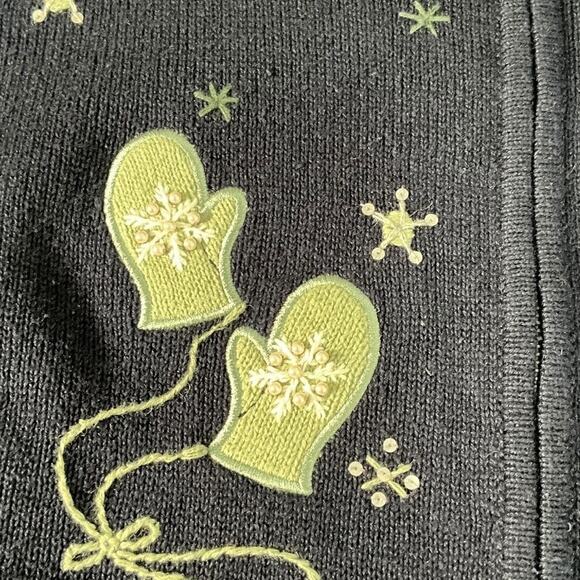 Vintage Christopher & Banks Hand Embroidered Small Jacket Ice Skates & Mittens - Picture 6 of 11